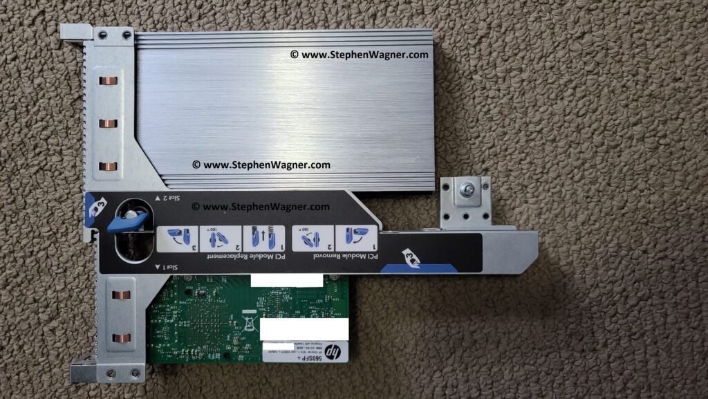 Picture of an IO-PEX40152 installed on DL360p PCIe Riser