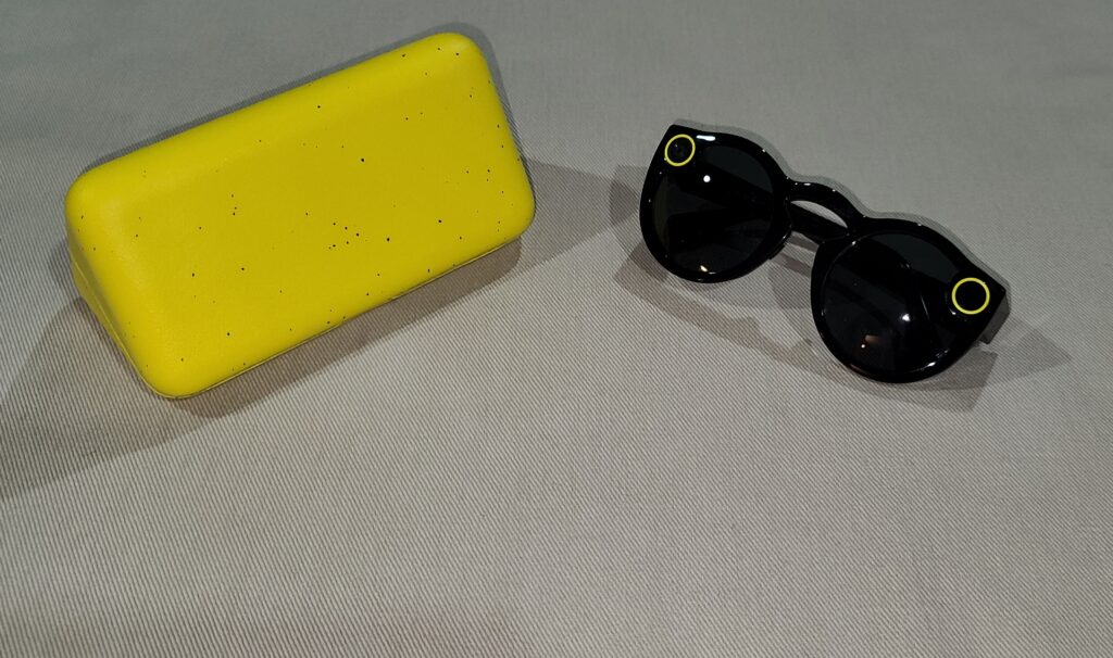 Picture of Snapchat Spectacles and Charging Case