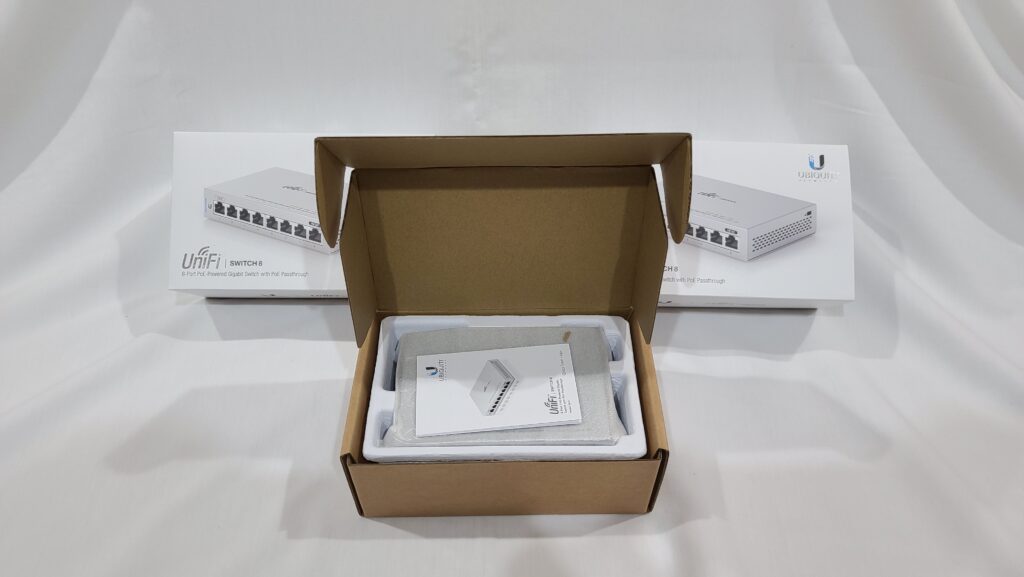 Unboxing a Ubiquiti UniFi US-8 Switch